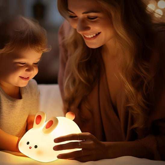 lampe de chevet enfant lapin à grosse tête doux éclairage apaisant pour bébé et tout-petits sécuritaire et rechargeable en silicone doux