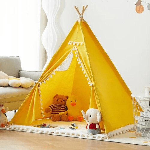 Tente Enfant Jaune pour aire de jeux intérieure sécurisée et ludique, adaptée aux enfants de 2 à 8 ans.