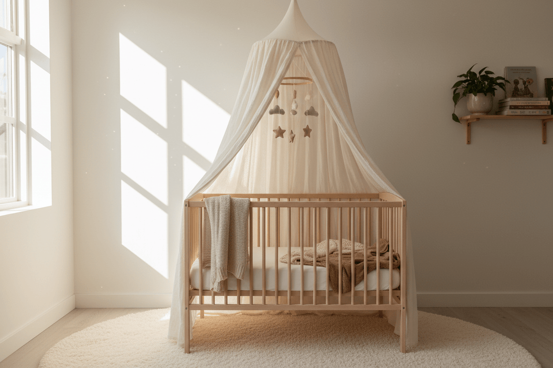 Ciel de lit bébé : comment choisir le modèle le plus sécurisé et pas cher ? - Palais des petits