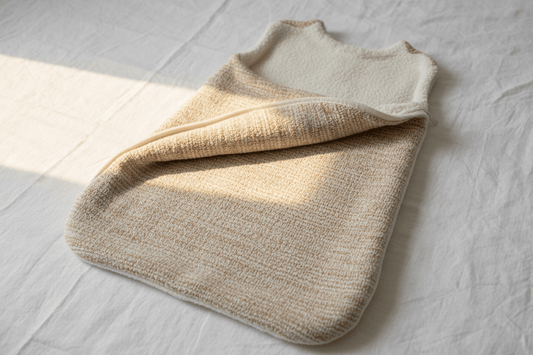 Sac de couchage bébé : quelle TOG choisir selon la saison ? - Palais des petits