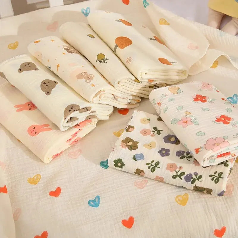 Couverture bébé en coton 80 × 80 cm – Motifs tendres