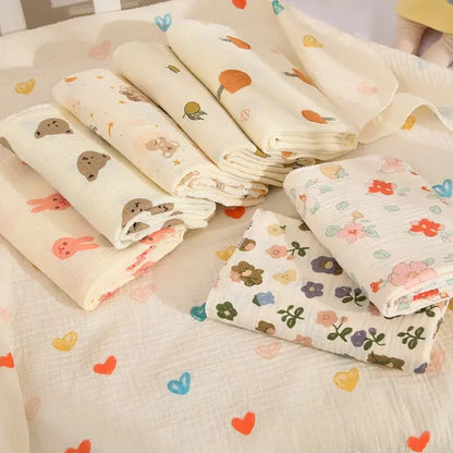 Couverture bébé en coton 80 × 80 cm – Motifs tendres