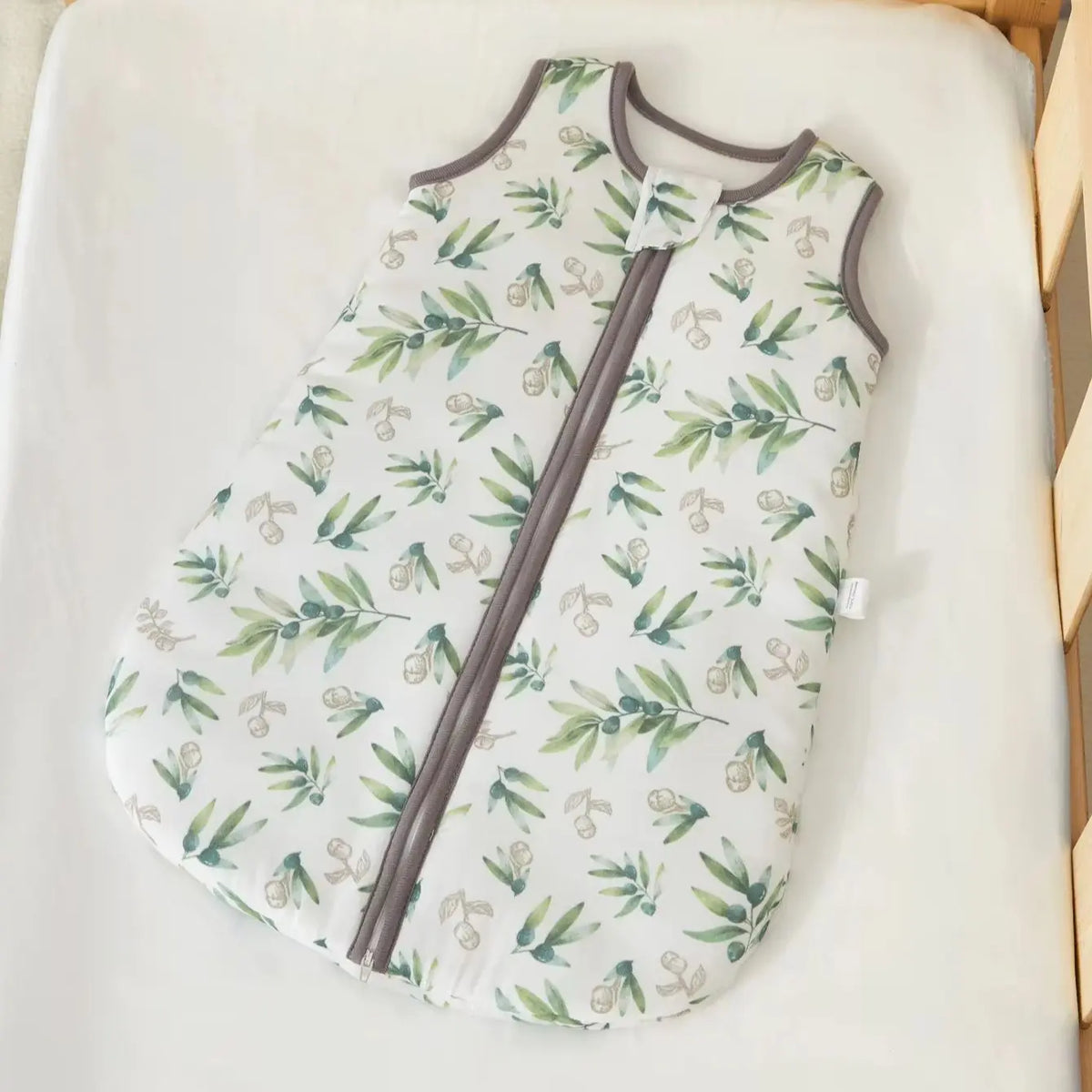 Gigoteuse bebe en fibre de bambou, motifs fruits et pois