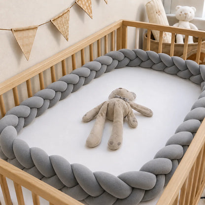 Hand-Woven Knotted Crib Bumper – Soft Plush Bedside Guard/Cushioned Rail, Suitable for Playpens and Toddler Beds (1m–3.2m)