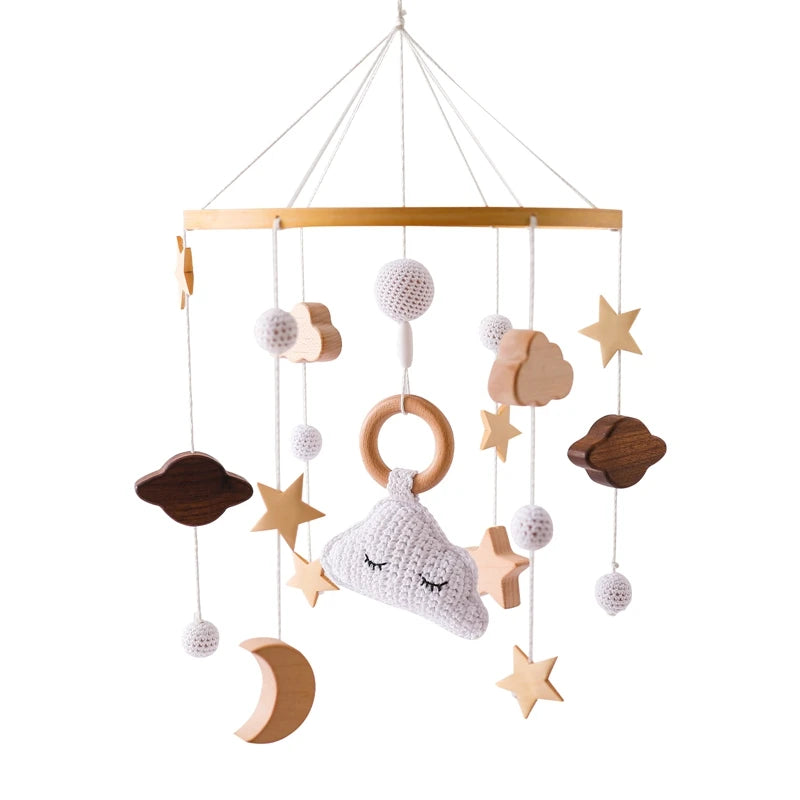 Mobile musical en bois pour bébé – Ours, Baleine, Lapin ou Nuage