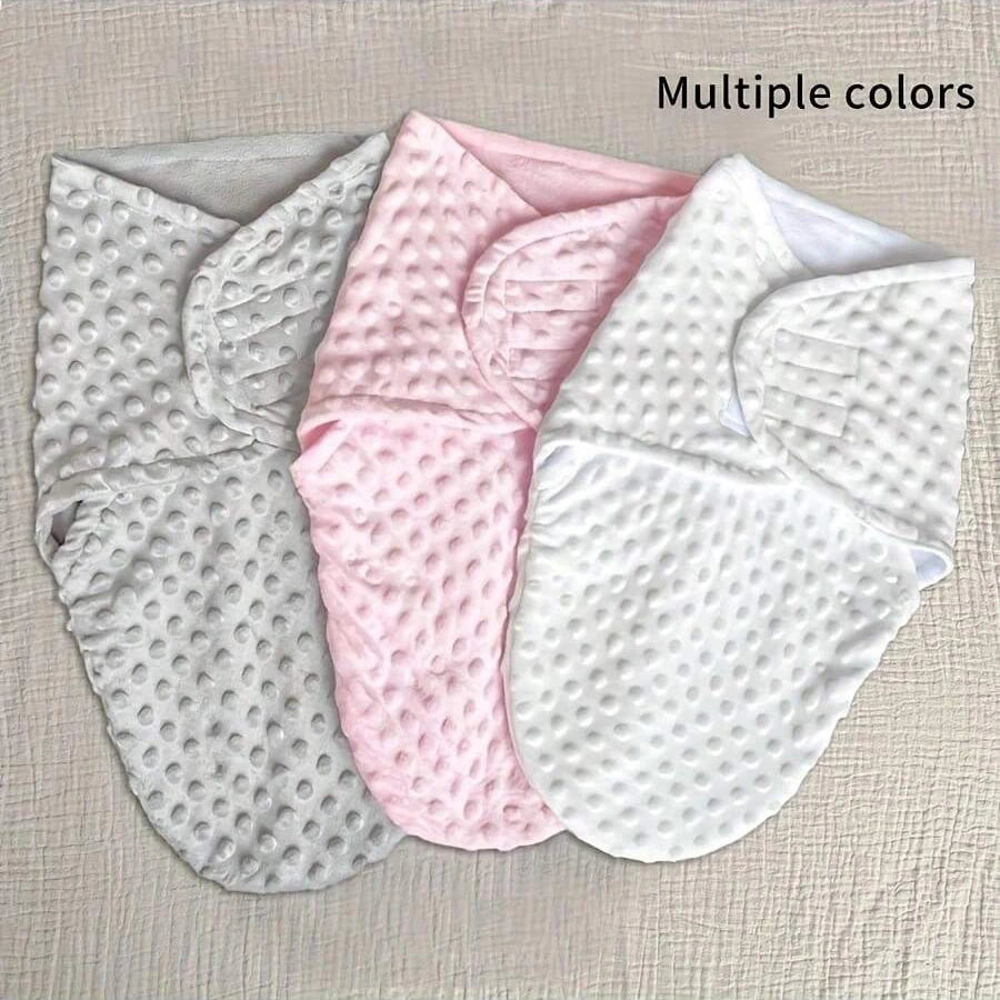 Emmaillotage bebe nuit en polaire douce à pois, effet anti-sursaut