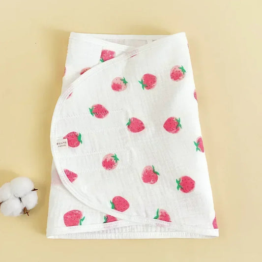 Emmaillotage bebe nuit en coton fin, motifs arc-en-ciel et fraise