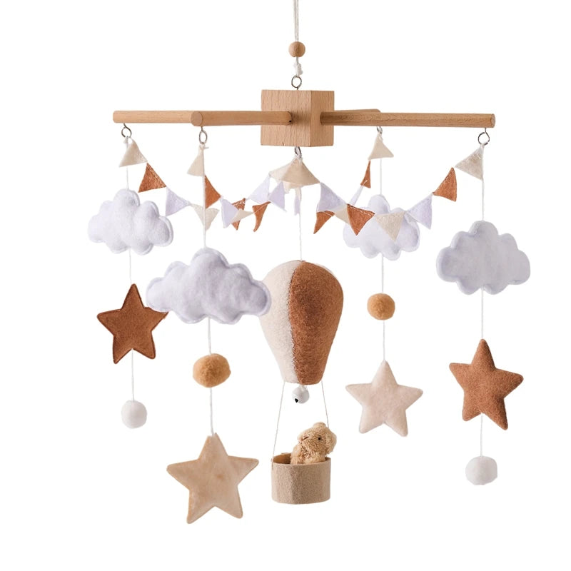 Mobile musical en bois montgolfière en feutrine pour lit de bébé