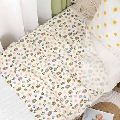 Couverture bébé en coton 80 × 80 cm – Motifs tendres