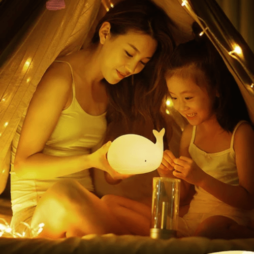 VEILLEUSE BÉBÉ | NIGHTLIGHTWHALE™ - Palais des petits